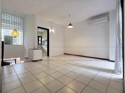 Chancery Lane (D11), Terrace #490906631